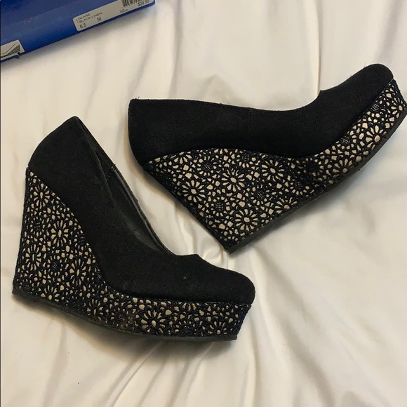 Wedges - Picture 2 of 5